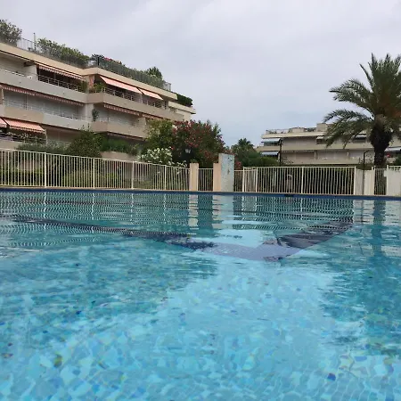 Apartamento Brigitte Centre Tropez Parking Piscine Wifi Vue
